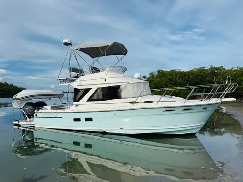 2022 Cutwater C-32 CB, photo 1 in Stuart, FL