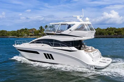 2017 Sea Ray Fly 510, photo 1 in West Palm Beach, FL