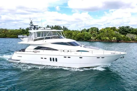 2007 Fairline Squadron 68, photo 1 in Miami, FL