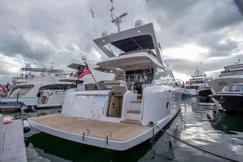 2015 Mazarin 72 Sport Fly, photo 1 in Dania Beach, FL