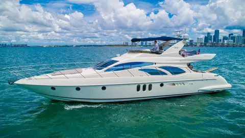 2007 Azimut Evolution, photo 1 in Miami, FL