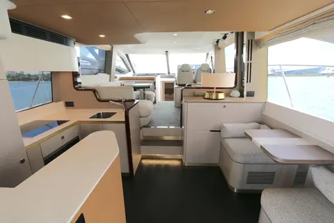 2020 Azimut 55, photo 1 in Miami Beach, FL