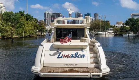 2005 Azimut 68S, photo 1 in Tampa, FL