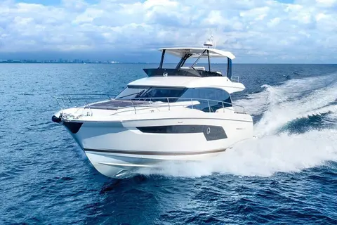 2023 Prestige 520, photo 1 in Miami, FL