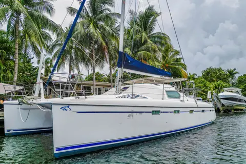 2006 Privilege 435, photo 1 in Fort Lauderdale, FL