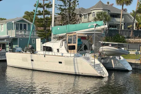 2012 Lagoon 380 S2, photo 1 in Palm Coast, FL