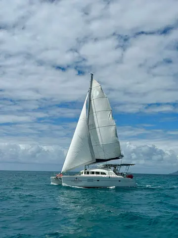 2019 Lagoon 380 S2 4/2, photo 1 in Fort Lauderdale, FL