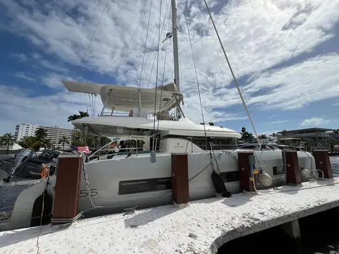 2021 Lagoon 55, photo 1 in Fort Lauderdale, FL