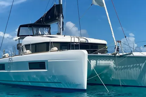 2019 Lagoon 40, photo 1 in Palm Coast, FL