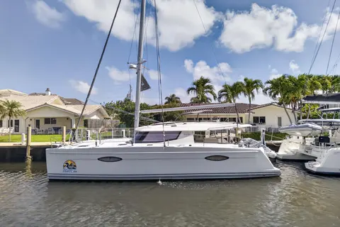2015 Fountaine Pajot Helia 44, photo 1 in Fort Lauderdale, FL