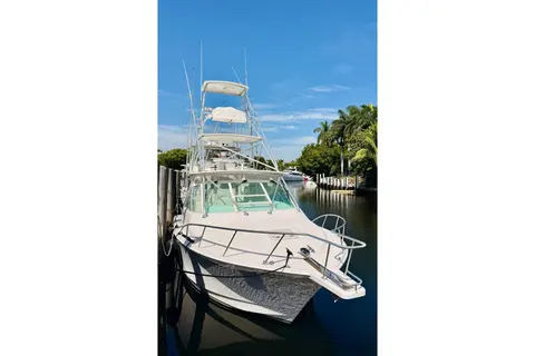 2004 Cabo 35 Express, photo 1 in Fort Lauderdale, FL