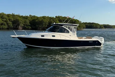 2009 Pursuit OS 315 Offshore, photo 1 in Key Biscayne, FL