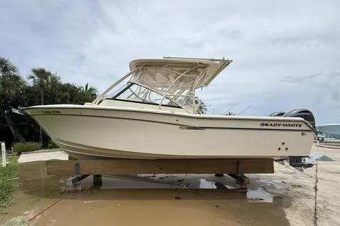 2015 Grady-White Freedom 275, photo 1 in Riviera Beach, FL