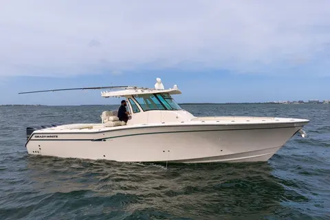 2014 Grady-White Canyon 376, photo 1 in Miami, FL