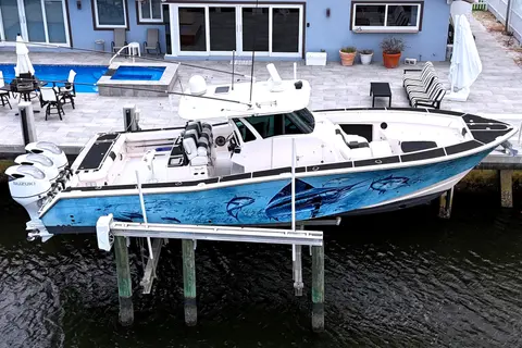 2010 Grady-White Canyon 366, photo 1 in Fort Lauderdale, FL