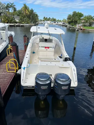 2009 Pursuit S 310 Sport, photo 1 in Pompano Beach, FL