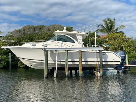 2012 Pursuit OS 345 Offshore, photo 1 in Hobe Sound, FL