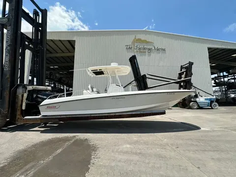 2015 Boston Whaler Dauntless 270, photo 1 in Clearwater, FL