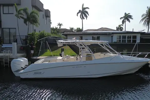 2006 Boston Whaler 320 Outrage Cuddy Cabin, photo 1 in Lighthouse Point, FL