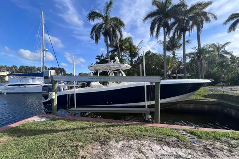 2006 Hydra-Sports Vector 3300 CC, photo 1 in Stuart, FL