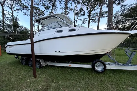 2005 Boston Whaler 305 Conquest, photo 1 in Tampa, FL