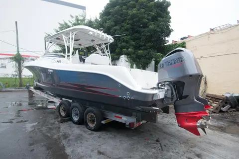 2006 Hydra-Sports Vector 3300 VX, photo 1 in Miami, FL