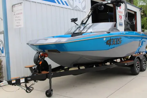 2026 Axis A200, photo 1 in Melrose, FL