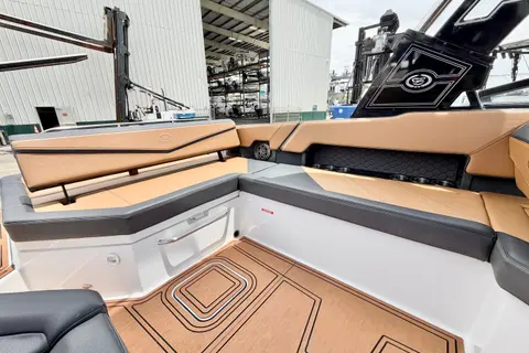 2024 Cobalt R8 Surf, photo 1 in Saint Petersburg, FL
