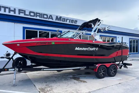 2020 MasterCraft X24, photo 1 in Boynton Beach, FL
