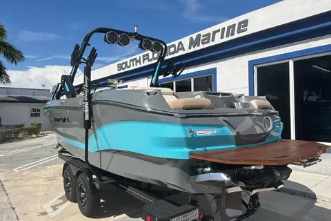 2022 MasterCraft X26, photo 1 in Boynton Beach, FL