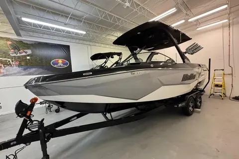 2026 Malibu Wakesetter 25 LSV, photo 1 in North Miami, FL