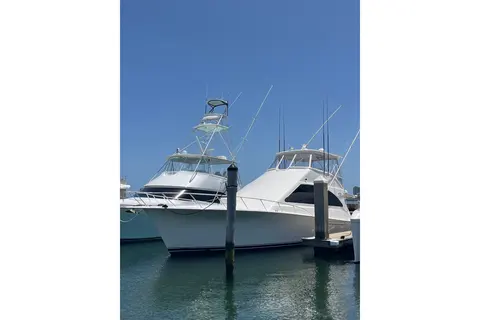 2004 Ocean Yachts 52 Super Sport, photo 1 in Lake Park, FL