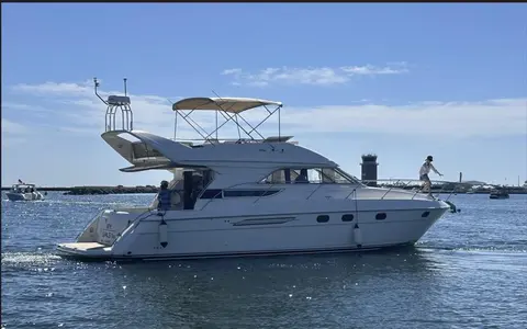 1998 Viking Princess 460 Sport Cruiser Flybridge, photo 1 in Longboat Key, FL