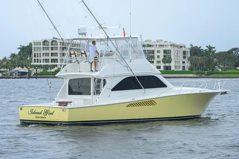 2004 Viking 48 Convertible, photo 1 in Jupiter, FL