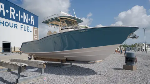 2021 Grady-White Canyon 326, photo 1 in Panama City, FL