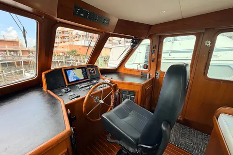 2005 North Pacific 42 Pilothouse, photo 1 in Cocoa, FL