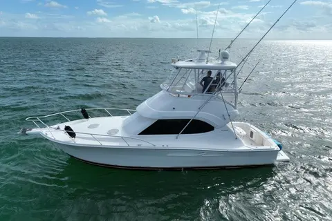2005 Riviera 37 Flybridge, photo 1 in Cutler Bay, FL