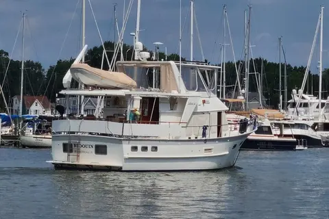 1998 DeFever 44 Sundeck Trawler, photo 1 in Fort Lauderdale, FL