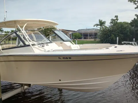 2016 Grady-White Freedom 307, photo 1 in Punta Gorda, FL