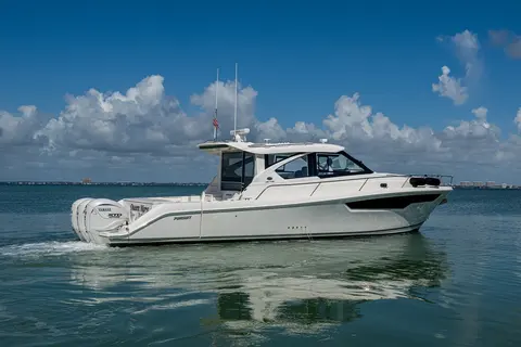 2026 Pursuit OS 445 Offshore, photo 1 in Coral Gables, FL