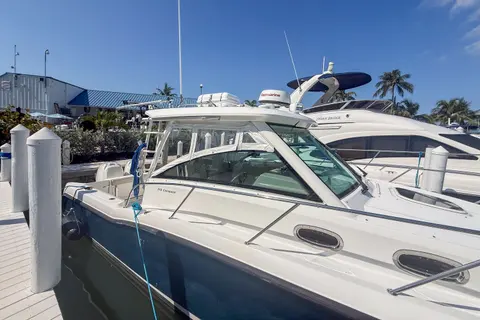 2016 Boston Whaler 315 Conquest, photo 1 in Sanibel, FL