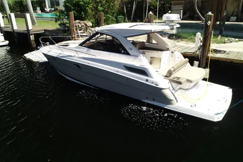 2015 Regal 35 Sport Coupe, photo 1 in Hallandale Beach, FL