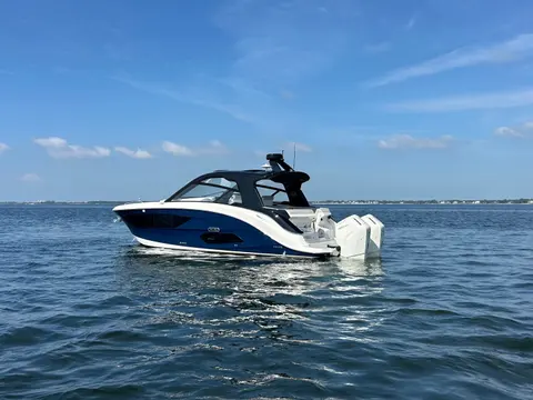 2024 Sea Ray Sundancer 370 Outboard, photo 1 in Pensacola, FL