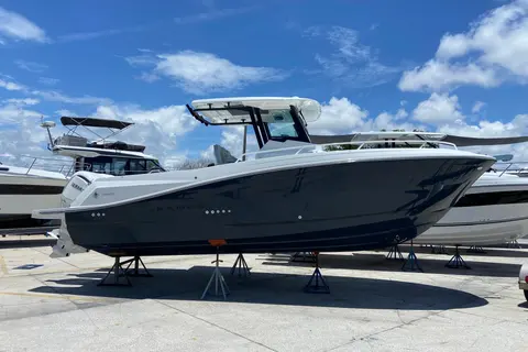 2027 Jeanneau Leader 9.0 CC, photo 1 in St Petersburg, FL