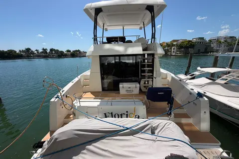 2017 Fountaine Pajot Motor Yacht 37, photo 1 in Miami Beach, FL