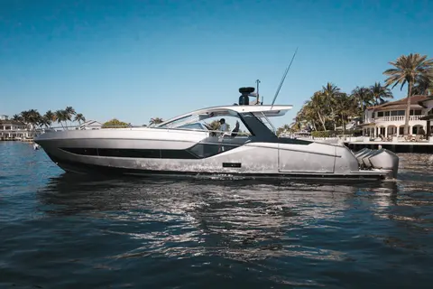2021 Azimut Verve 47, photo 1 in Naples, FL