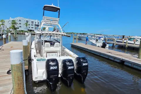 2014 Everglades 350LX, photo 1 in Palm City, FL