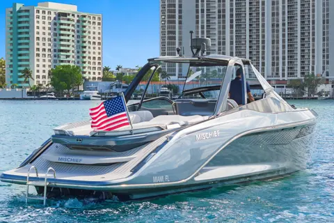 2020 Princess R35, photo 1 in Fort Lauderdale, FL