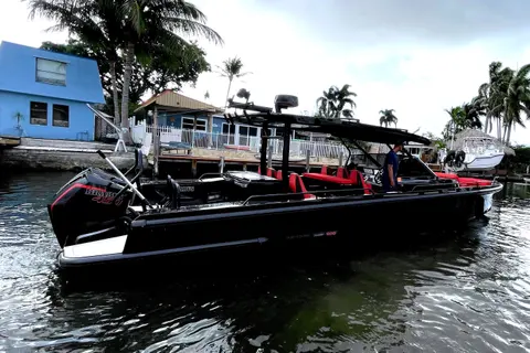 2023 BRABUS Shadow 900 ST, photo 1 in Fort Lauderdale, FL