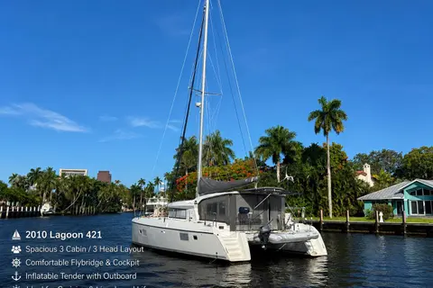 2010 Lagoon 421, photo 1 in Fort Lauderdale, FL